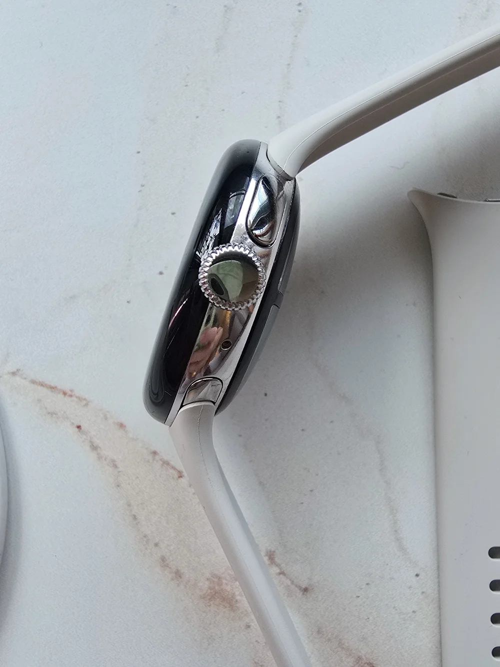 Google Pixel Watch 2 Silver With Porcelain Active Band